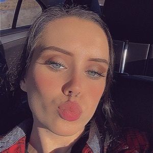 Meet your Posher, Destiny